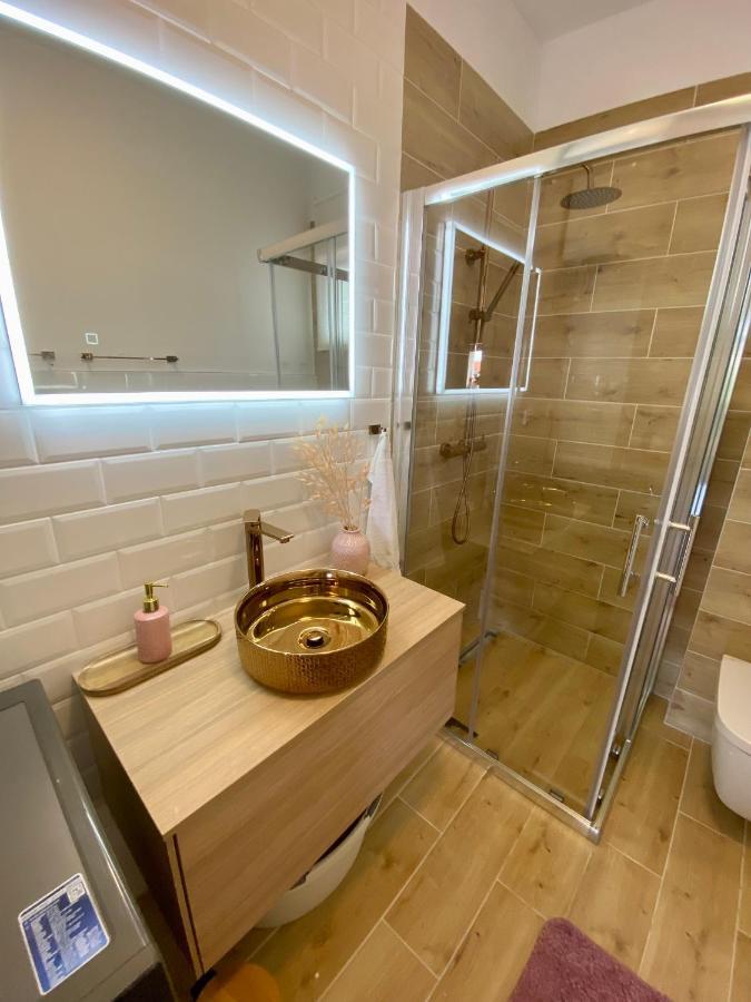 Lumar Holidays And Apartments Preko Exterior foto